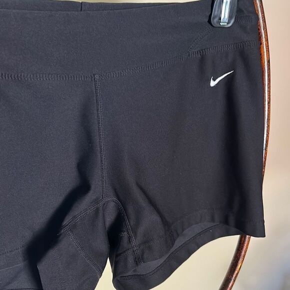 NIKE Dri Fit Black Running Shorts - Picture 2 of 3